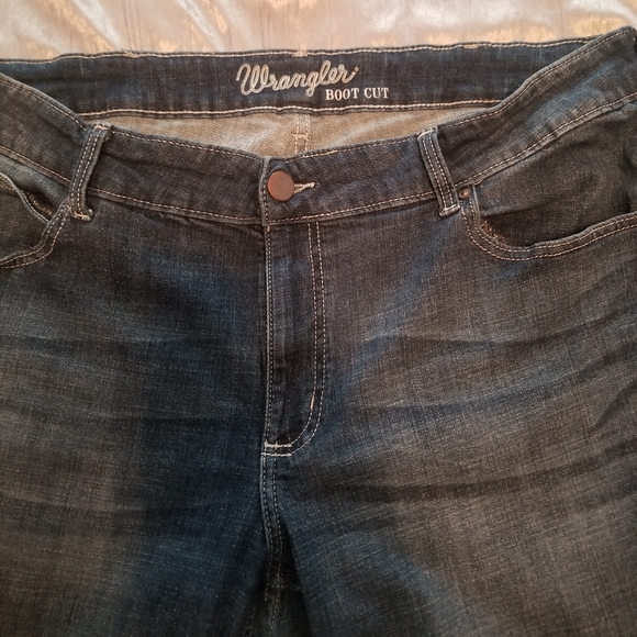 Wrangler women's bootcut jeans - Picture 2 of 7